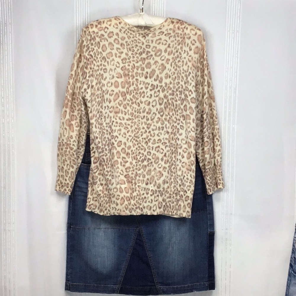 Chaus Leopard Print Silk Angora Blend 3/4 Sleeve Crystal Button Cardigan Sz.L - Picture 10 of 10